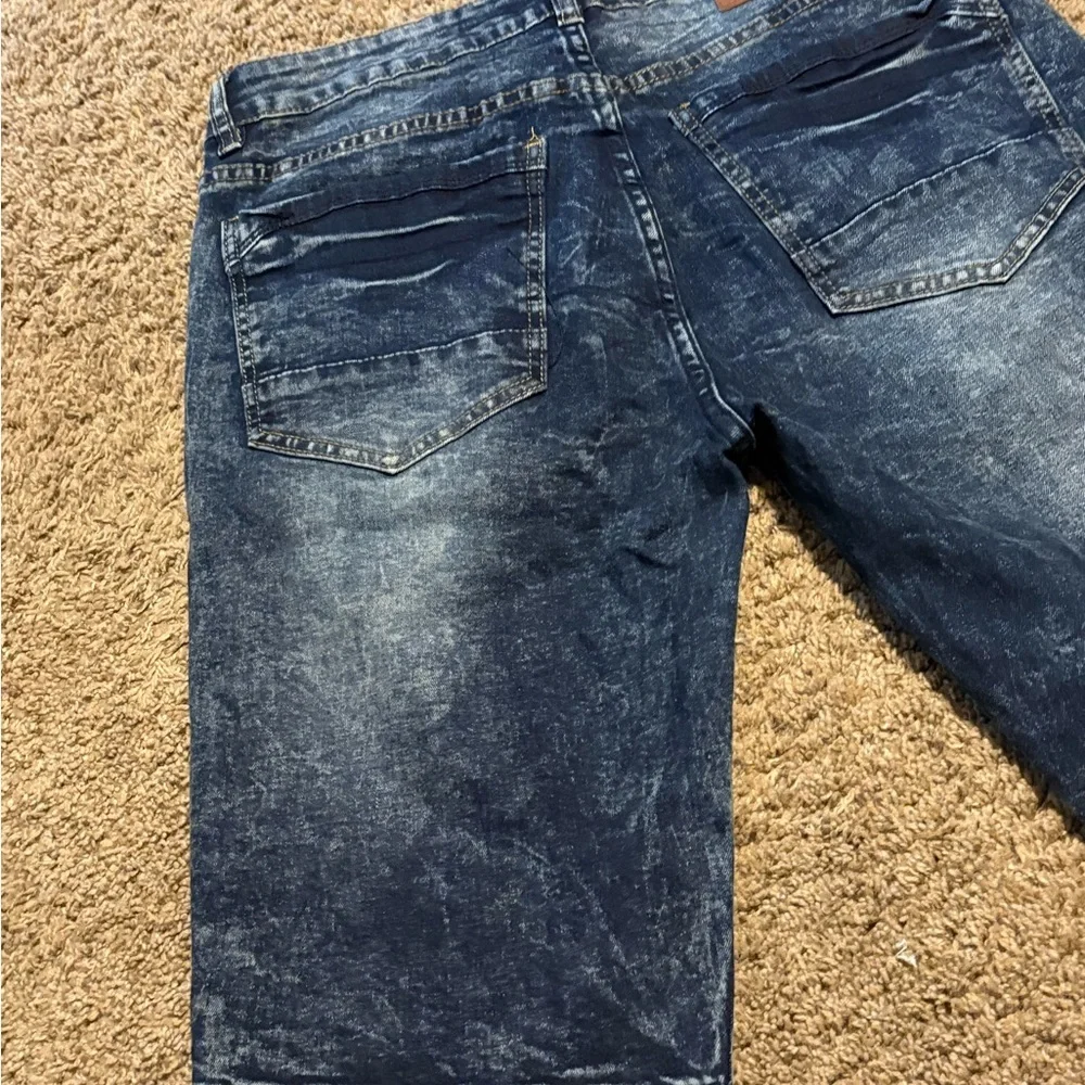 Brooklyn Laundry Blue Denim Shorts men’s sz 32 distressed long